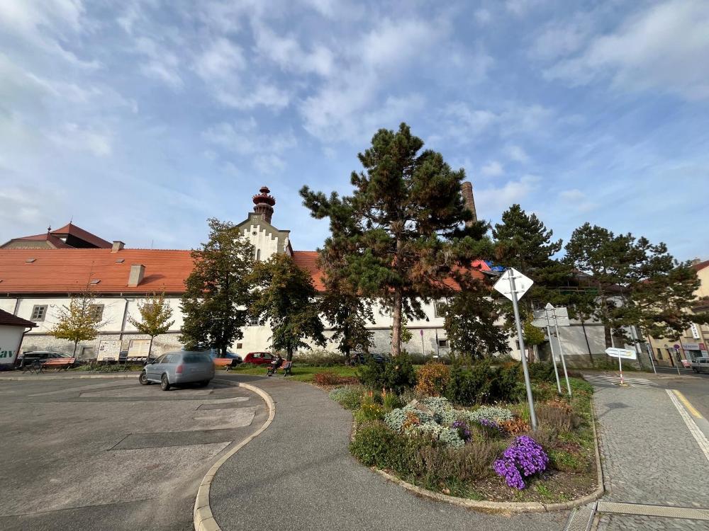 U Národní galerie_po_01
