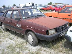 c_114_audi_80_int_jpg
