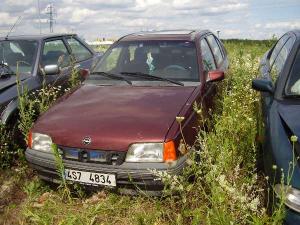 c_139_inter_opel_kadett_4s74834_cet_jpg