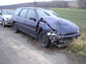 c_232_ford_escort_etm58ys_mot_jpg
