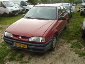 c_244_renault_19_jzzb54_cet_jpg