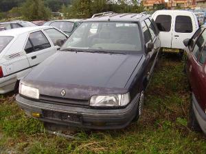 c_246_renault_bez_mot_jpg